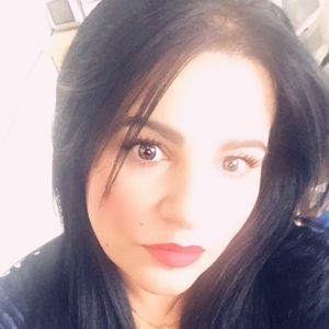 Meet your Posher, Nisreen